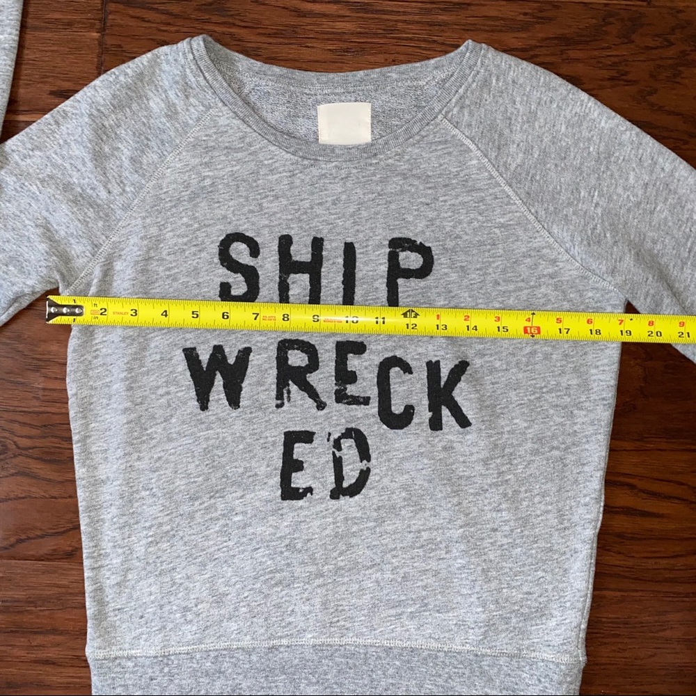 LEVI’S Sweatshirt. - Picture 3 of 6